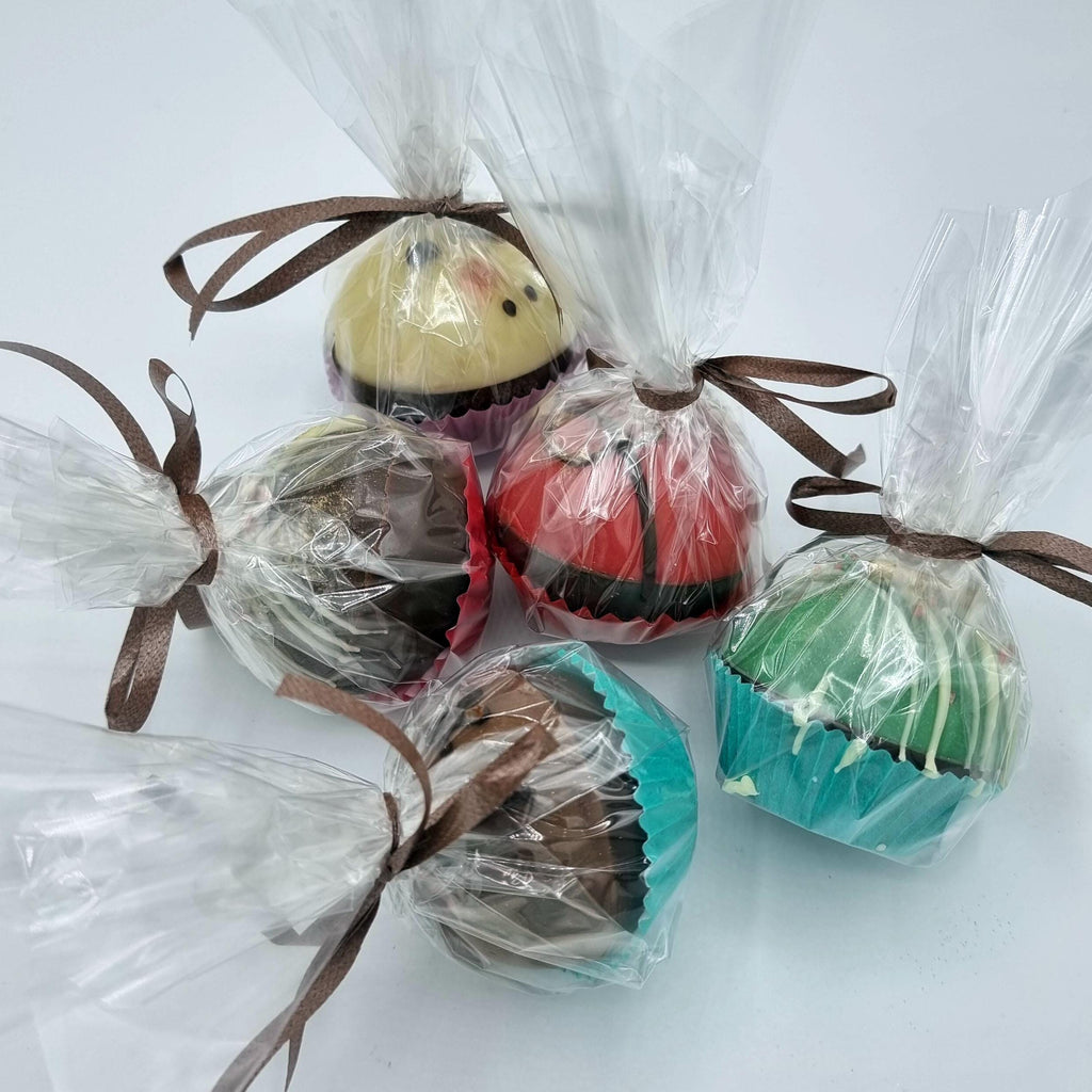4er Set Heiße-Schokoladen-Bomben - festliche Schokoladenkugeln mit Marshmallows (Geschenk)